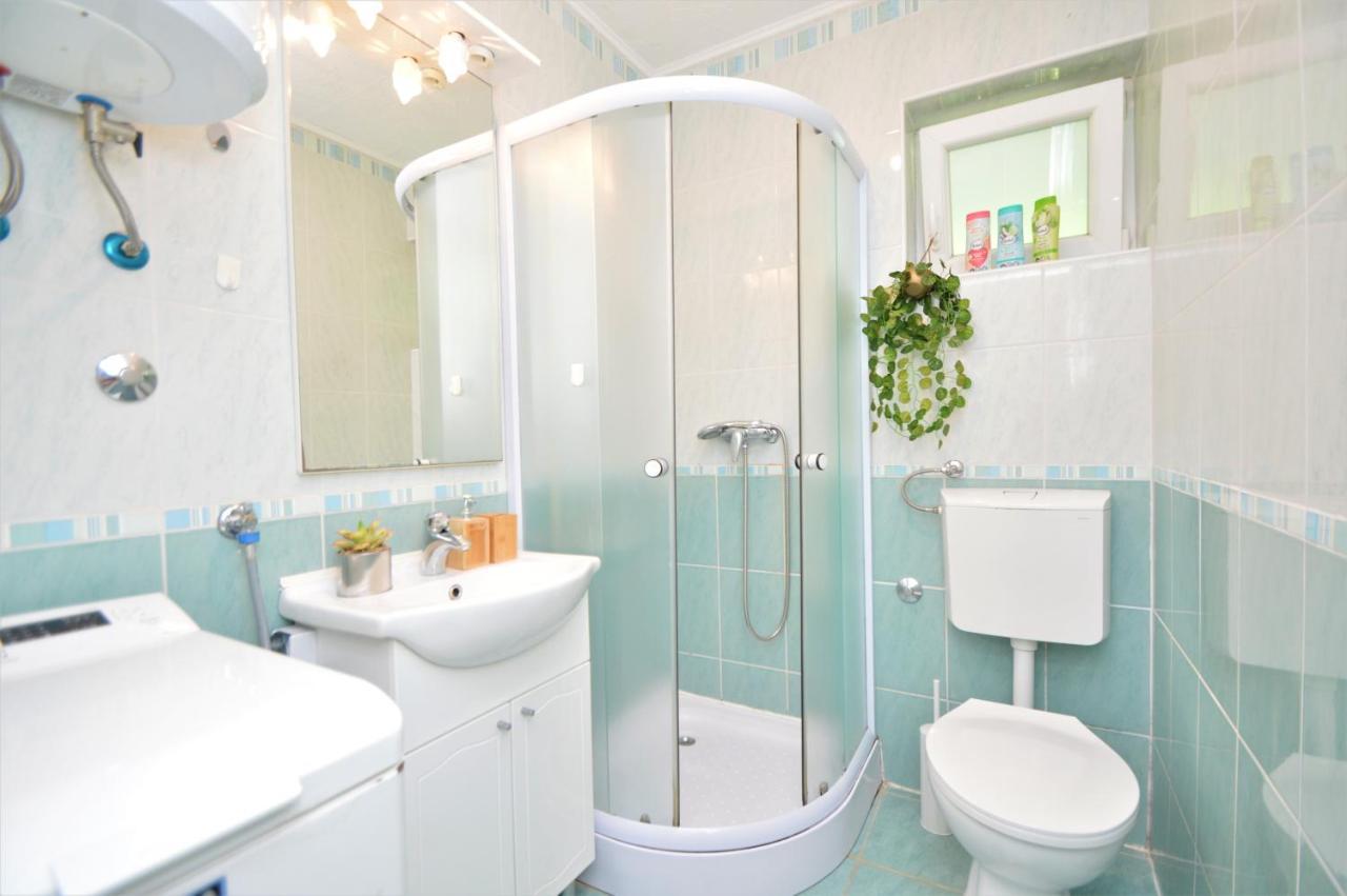 Apartment Vinea-Parking Included Σίμπενικ Εξωτερικό φωτογραφία